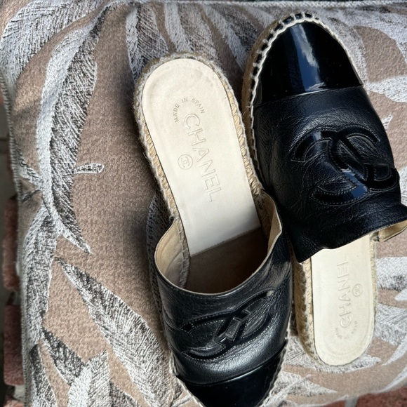 Chanel - Picture 4 of 4